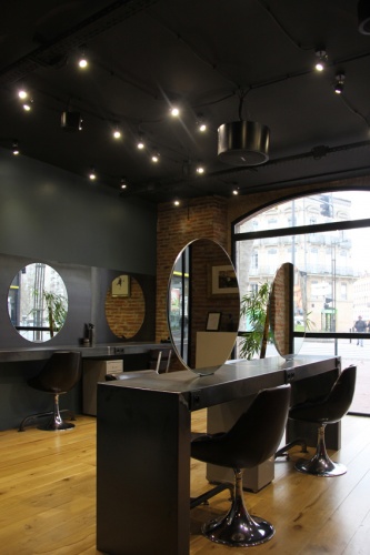 Cration d'un salon de coiffure